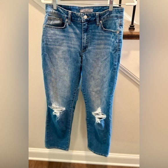 Joe’s Jeans Distressed Size 29